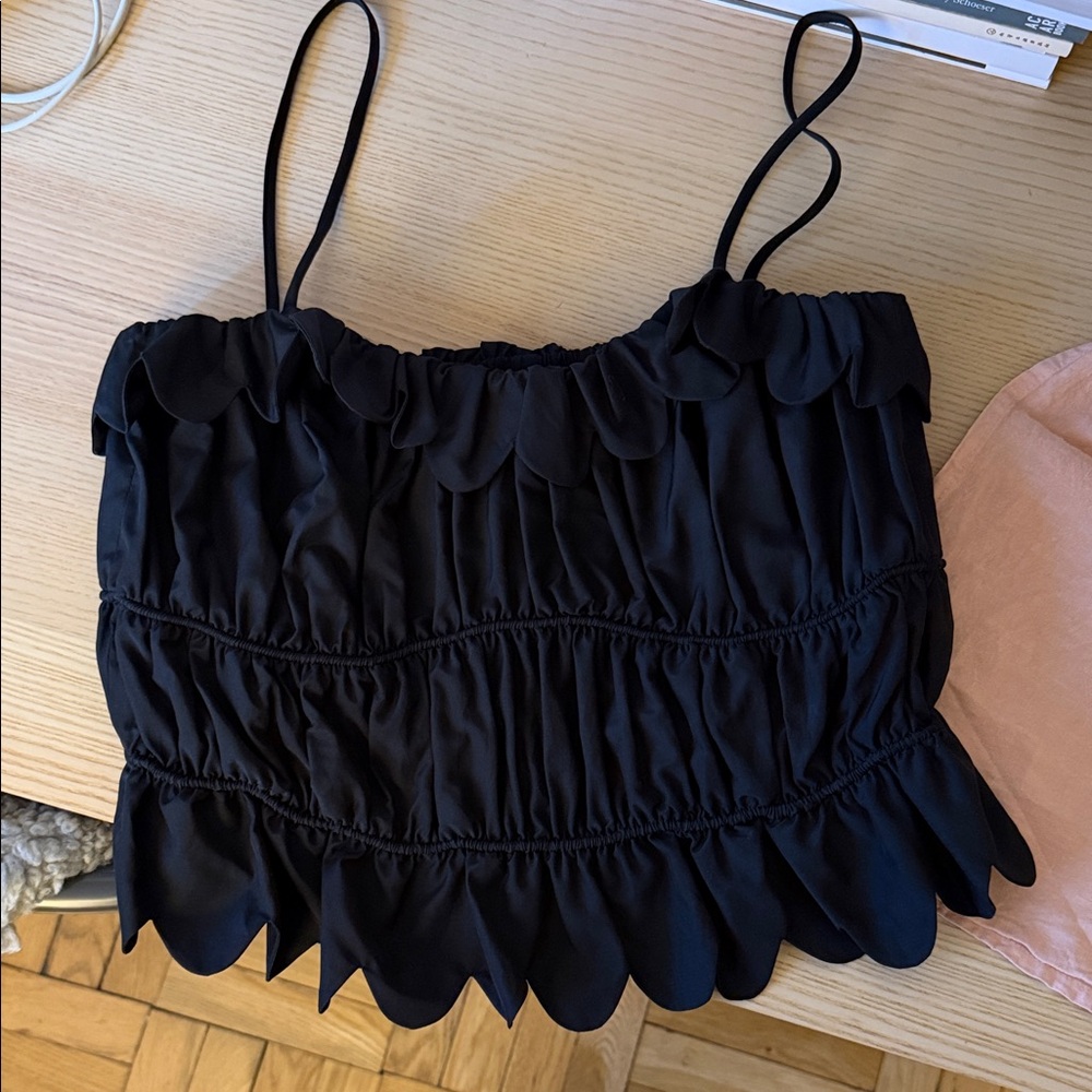 Black Ruffled Scallop Top